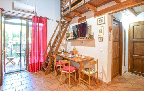 Magliano in Toscana Apartment | Nice Apartment In Magliano In Toscana