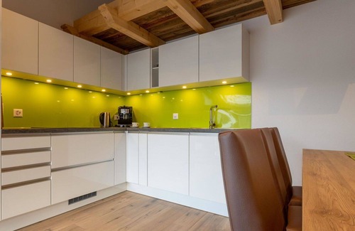 Saas Almagell Apartment | Nice apartment for 7 people with hot tub, WIFI, TV and balcony