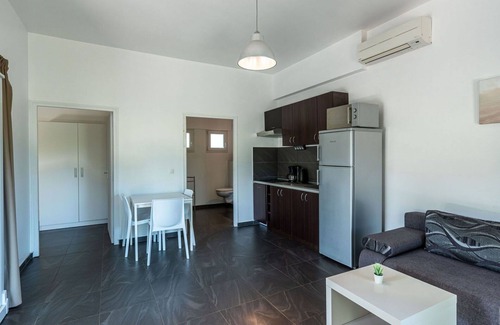 Favone Apartment | Nice apartment for 4 guests with pool, A/C, WIFI, TV, terrace and pets allowed