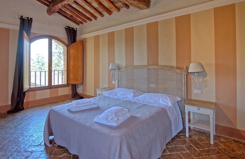 Montespertoli Other | Nice apartment for 2 people with WIFI, A/C, pool, panoramic view and parking