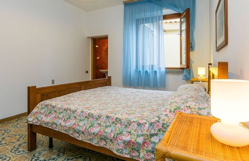 San Baronto Apartment | Nice apartment for 3 guests with pool, WIFI, TV, balcony, pets allowed, panoramic view and parking
