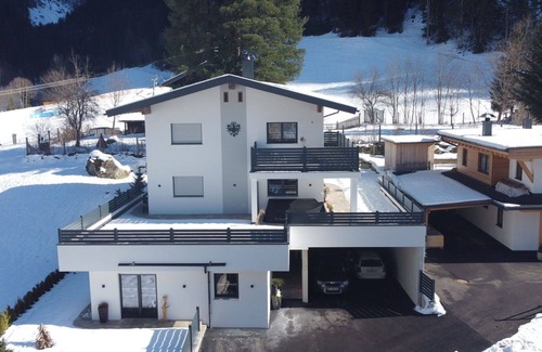 Dornauberg Apartment | Nice apartment for 4 guests with WIFI, TV, terrace and parking