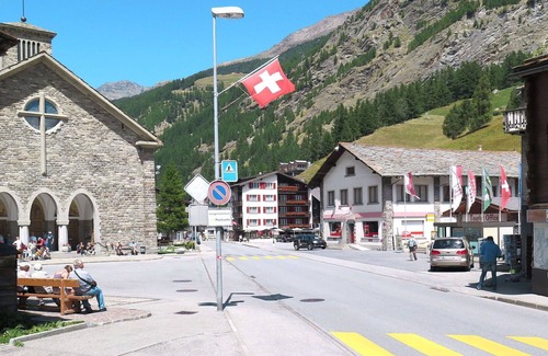 Saas-Balen Apartment | Nice apartment for 4 people with WIFI, TV, balcony and parking