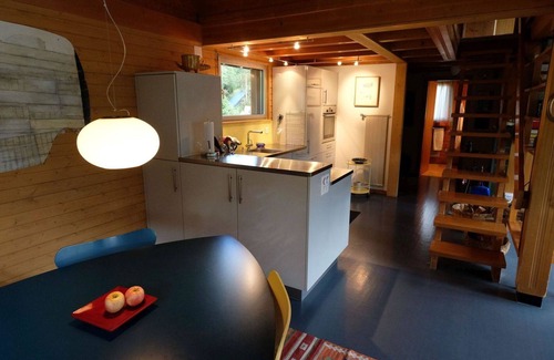 Zweisimmen Apartment | Nice apartment for 4 guests with WIFI, balcony and pets allowed
