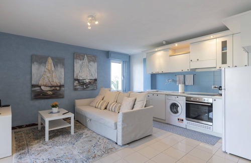 Capo Mimosa-Rollo Apartment | Nice apartment for 4 people with WIFI, TV, patio and parking