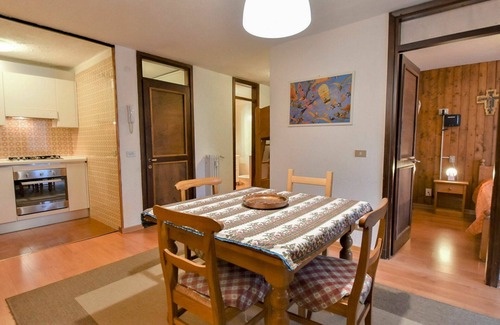 Palu Apartment | Nice apartment for 5 people with WIFI, TV, balcony, pets allowed and parking