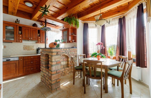 Fonyodliget Apartment | Nice apartment for 6 guests with WIFI, A/C, TV, patio and parking