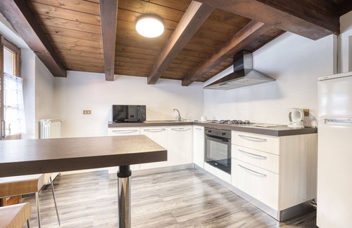 Macugnaga Apartment | Nice apartment for 6 people with TV, balcony, pets allowed and panoramic view