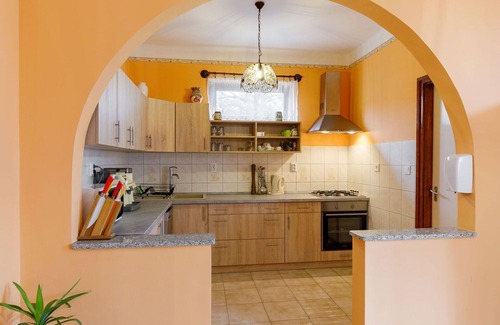 Balatonlelle Apartment | Nice apartment for 7 people with A/C, WIFI, TV, terrace and parking