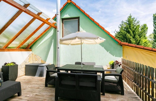 Balatonlelle Apartment | Nice apartment for 7 people with A/C, WIFI, TV, terrace and parking