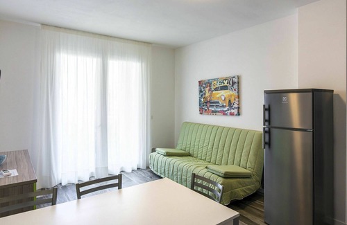 Torre di Fine Apartment | Nice apartment for 7 people with WIFI, pool, A/C, TV, balcony and parking