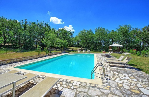 Barberino Tavarnelle Apartment | Nice apartment for 8 guests with WIFI, pool, pets allowed and parking, close to Greve In Chianti