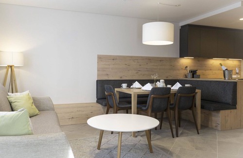 Kanzelhohe Apartment | Nice apartment for 6 people with private pool, WIFI, TV, terrace and parking