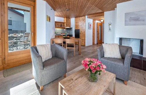 Lenzerheide Apartment | Nice apartment for 4 guests with TV and balcony