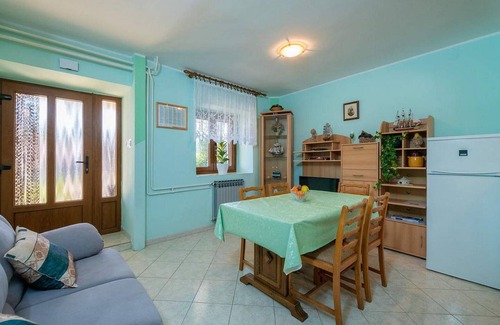 Kastelir-Labinci Apartment | Nice apartment in Kastelir-Labinci