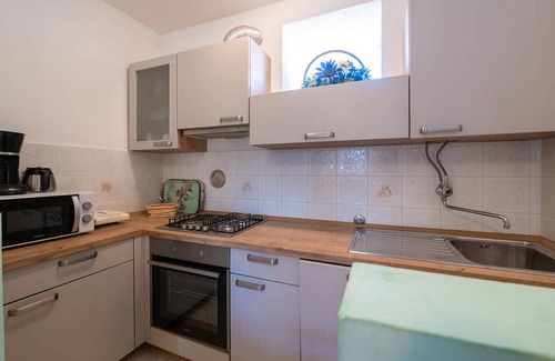 Kastelir-Labinci Apartment | Nice apartment in Kastelir-Labinci