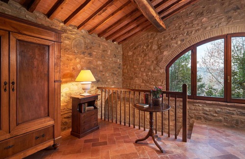 Umbertide Villa | Nice apartment in villa for 4 people with WIFI, pool, A/C, TV, patio, panoramic view and parking