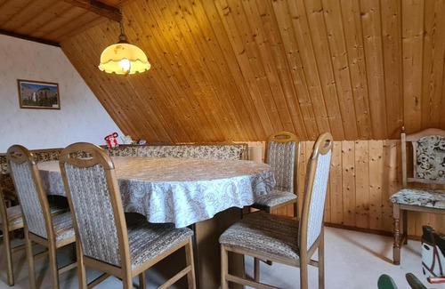 Ruppersdorf Apartment | Nice Apartment In Herrnhut Ot Ruppersdor