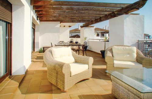 San Roque Apartment | Nice Apartment In Lnea De La Concepcin With 3 Bedrooms, Wifi And Outdoor Swimming Pool