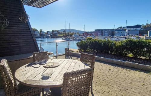 Laksevag Apartment | Nice Apartment In Mathopen With Wifi