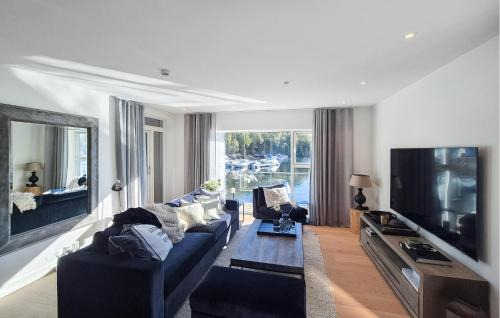 Laksevag Apartment | Nice Apartment In Mathopen With Wifi
