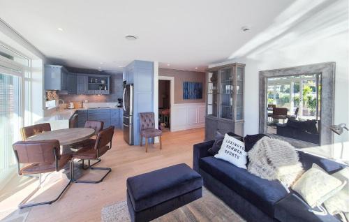 Laksevag Apartment | Nice Apartment In Mathopen With Wifi