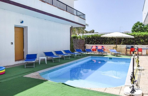 Palmi Apartment | Nice apartment in Palmi with WiFi