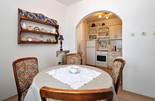Pirovac Apartment | Nice apartment in Pirovac
