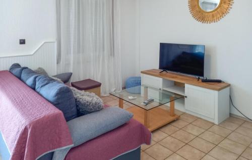 Rtina Apartment | Nice Apartment In Rtina With Wifi