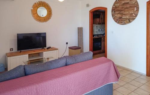 Rtina Apartment | Nice Apartment In Rtina With Wifi