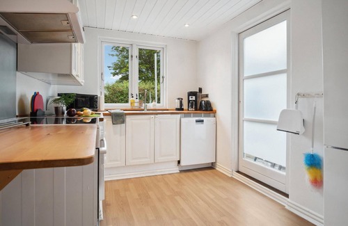 Tranebjerg Apartment | Nice apartment in Samsø with WiFi