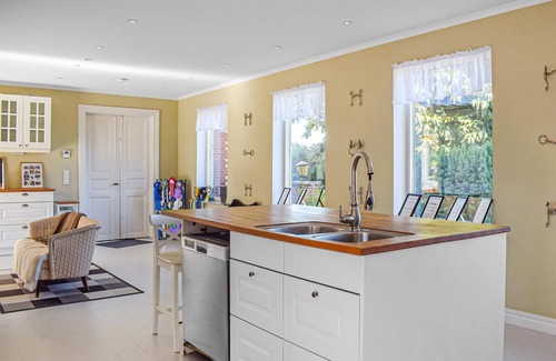 Simrishamn Apartment | Nice apartment in Simrishamn with WiFi