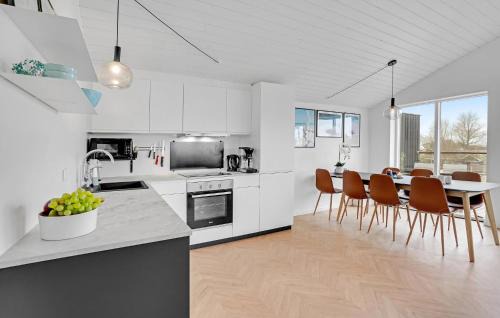 Store Kongsmark Apartment | Nice Apartment In Slagelse With Kitchen