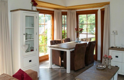 Langeberg House | Nice apartment in villa for 4 people with WIFI, TV, terrace and parking