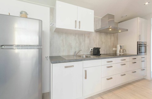 Wemeldinge House | Nice apartment in villa for 4 people with WIFI, TV, terrace and parking