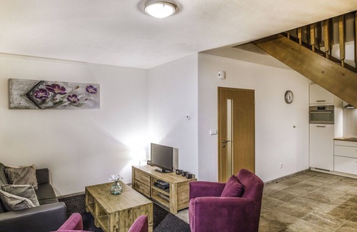 Lipno nad Vltavou House | Nice apartment in villa for 5 people with WIFI, TV, terrace and pets allowed