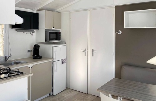Nieuwe Heide House | Nice apartment in villa for 4 guests with WIFI, TV, terrace and parking