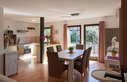 Frankenau House | Nice apartment in villa for 4 guests with A/C, WIFI, TV, terrace and pets allowed