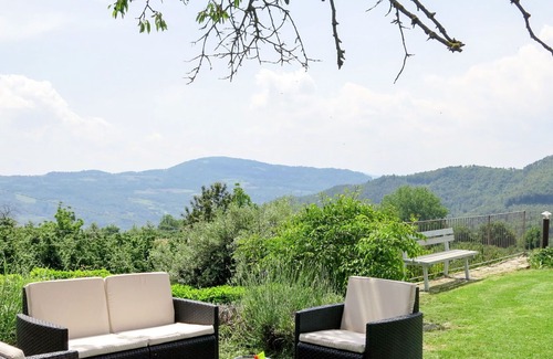 Cortemilia Villa | Nice apartment in villa for 4 people with pool, WIFI, patio, pets allowed and parking