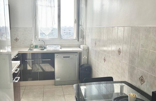 Bagneux Apartment | Nice apartment, Paris, metro 4