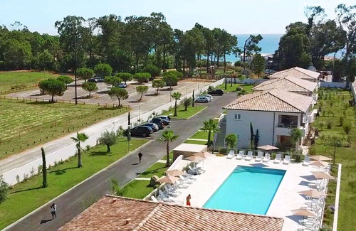 Ghisonaccia Apartment | Nice apartment with A/C, WIFI, pool, TV, balcony, pets allowed, panoramic view and parking
