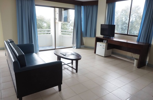 Ban Phe Hotel | Nice Beach Hotel