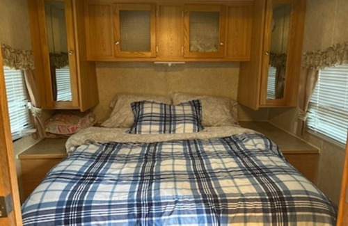 Nevis House | Nice Camper With Slide out