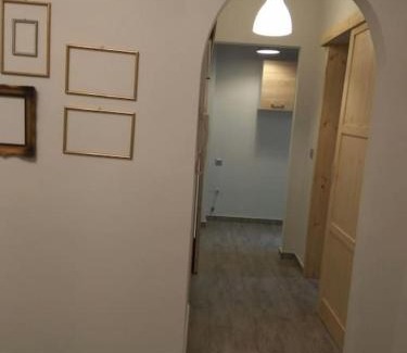 Platia Viktorias Apartment | Nice& Cozy Flat 1min from the Heart of Athens.WiFi