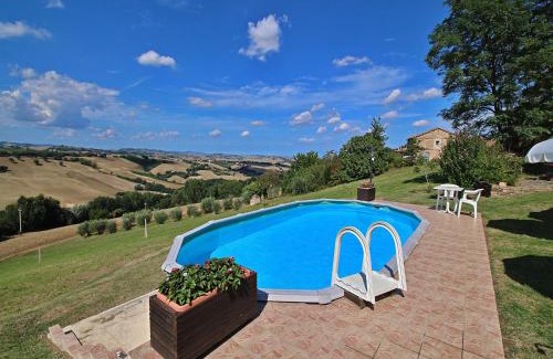 Arcevia Apartment | Nice flat in Arcevia with swimming pool