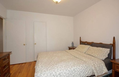 Saint-Simon Apartment | Nice Furnished apt Near to Crémazie Metro Station