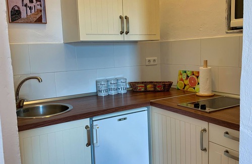 Benamocarra House | Nice holidays in a finca with pool close to the beach