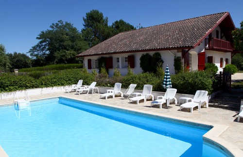 Saint-Martin-de-Seignanx House | Nice house character- standing- 9 pers, pool, near Biarritz and Bayonne