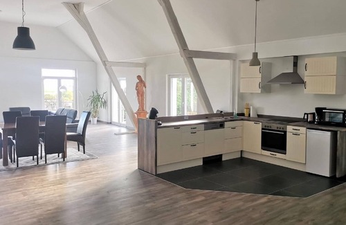 Auw House | Nice holiday home in Auw near lake