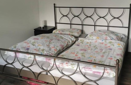Auw House | Nice holiday home in Auw near lake